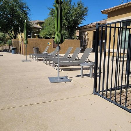 Villa Verde Surprise Stadium - Resort Living Bagian luar foto